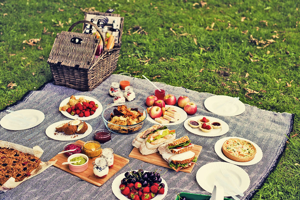 Set-up for your picnic in Barcelona - PicnicBCN